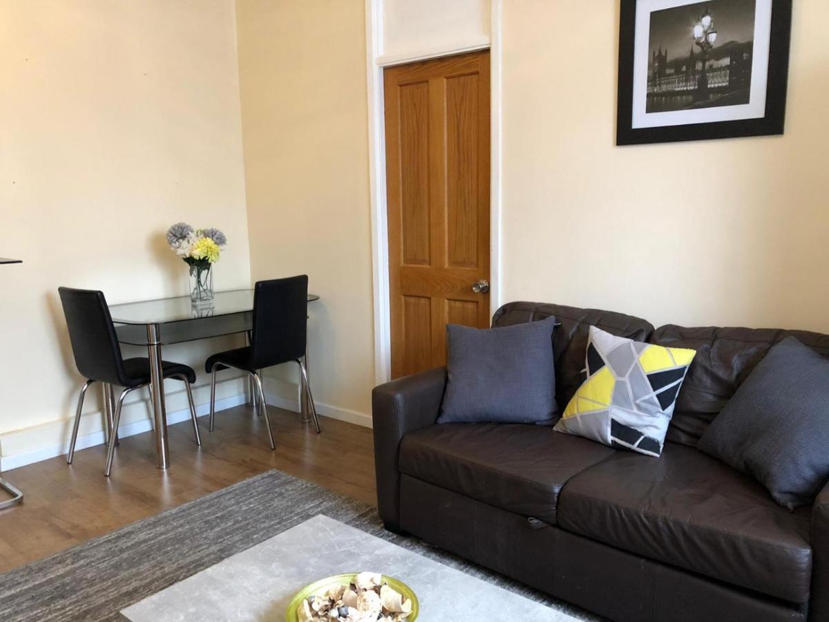 Entire Flat Very Comfortable 1 Bedroom London Londres Exterior foto