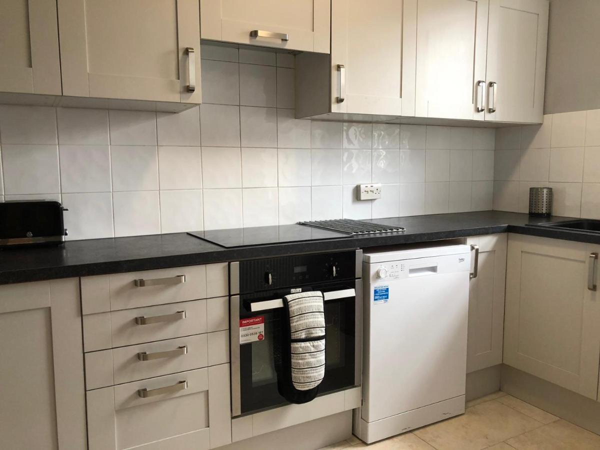 Entire Flat Very Comfortable 1 Bedroom London Londres Exterior foto